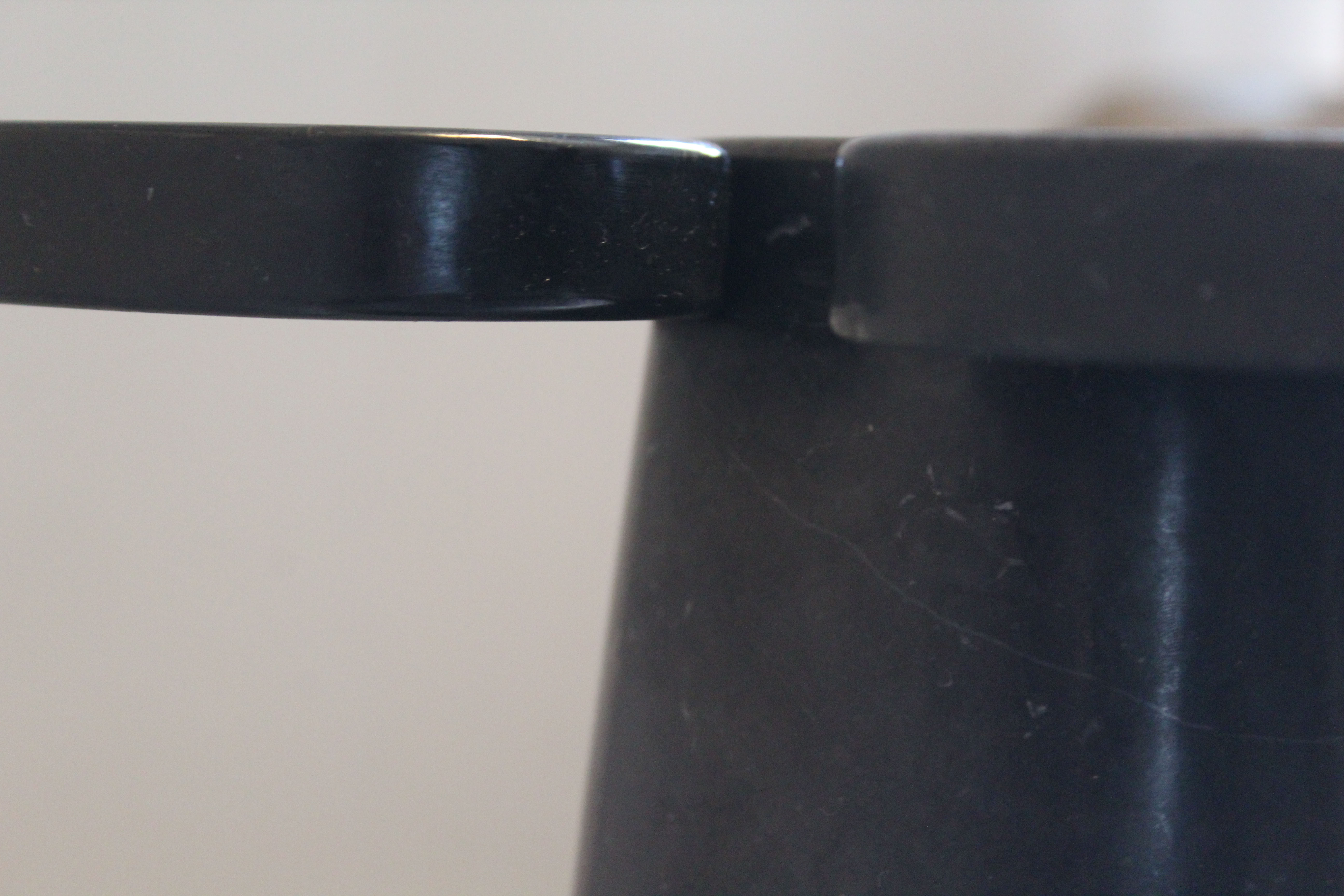 Pair of coffee tables