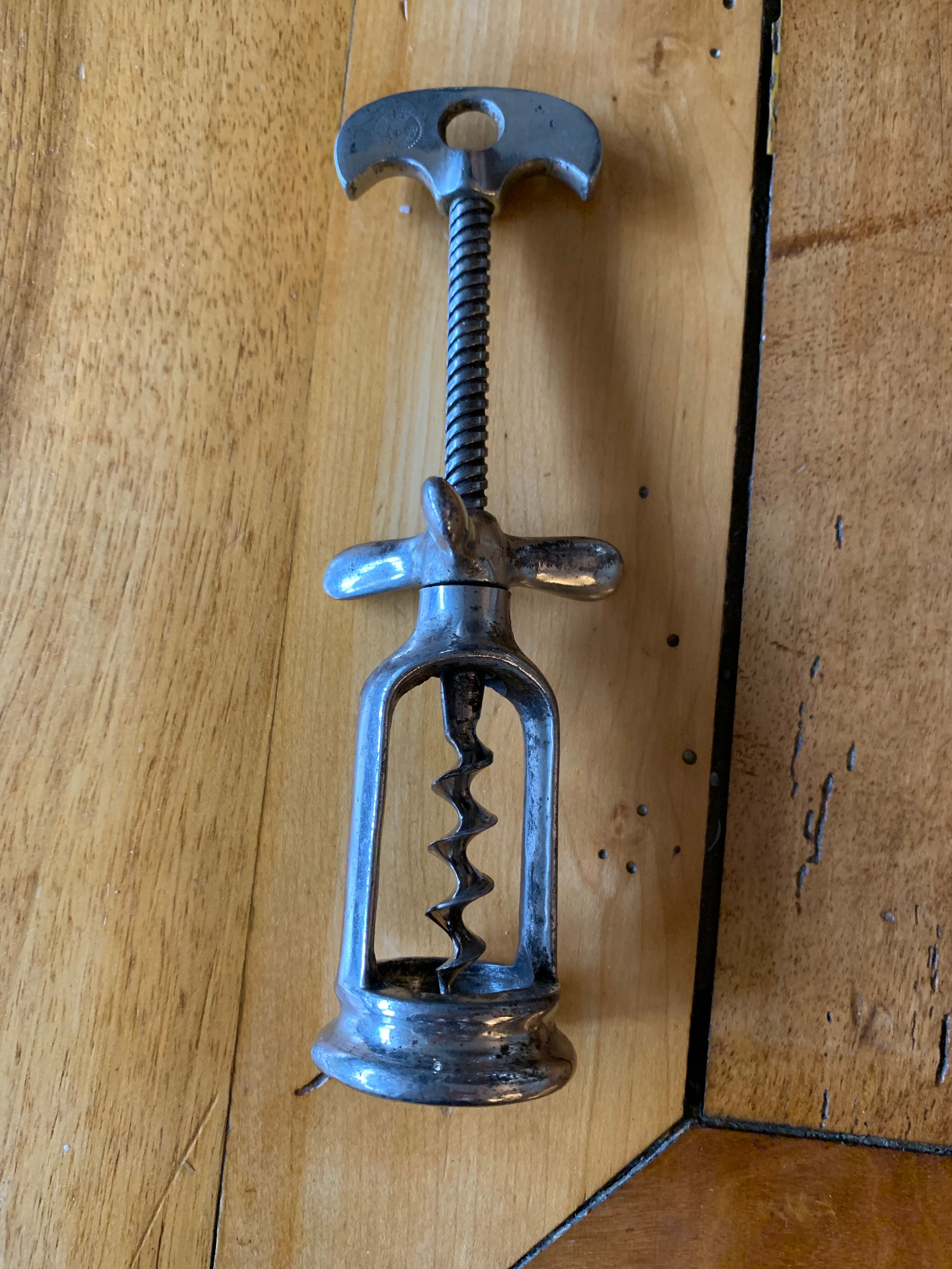 Corkscrew old propeller Pérille deposited