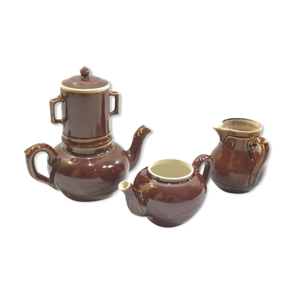 Cafetière, théière, pot à  lait