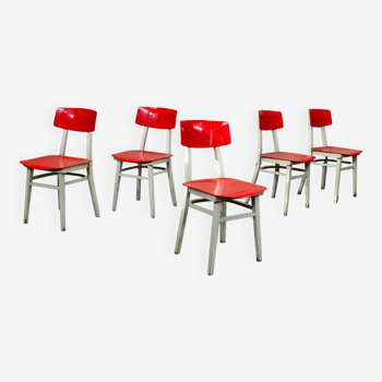 Lot de 5 chaises TON Bystrice (Thonet) rouge et blanche 1960