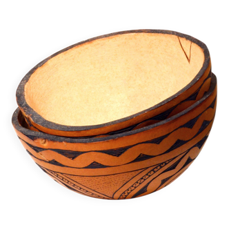 2 half decorated gourds (pyrography), floral and geometric patterns, 20cm