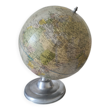 Vintage terrestrial globe Taride maps – 1960