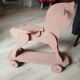 Cheval ancien en bois à roulettes