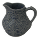 Petit pot à lait bleu en barbotine.