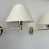 Paire d'appliques vintage orientable, laiton et tissu beige, France, 1970