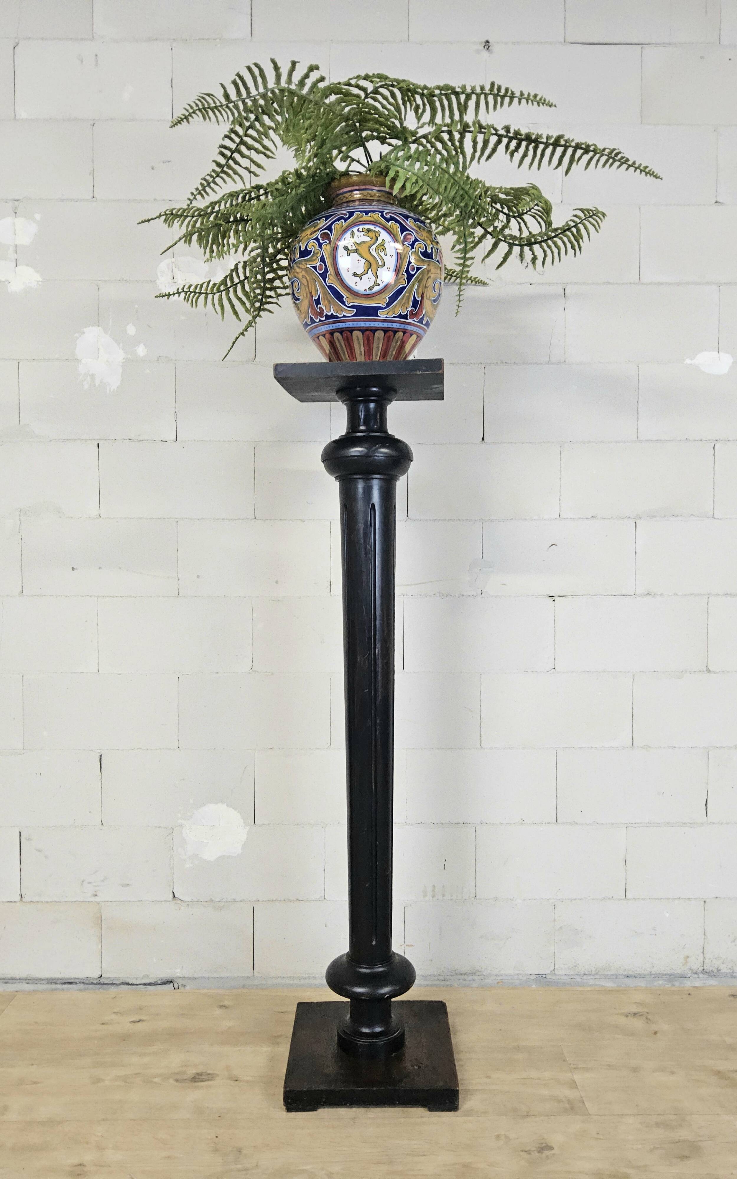 Antique wooden plant stand / pedestal / plinth