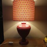 Duo lamp with raspberry ceramic base and vintage print lampshade