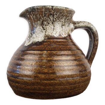 Sandstone jug