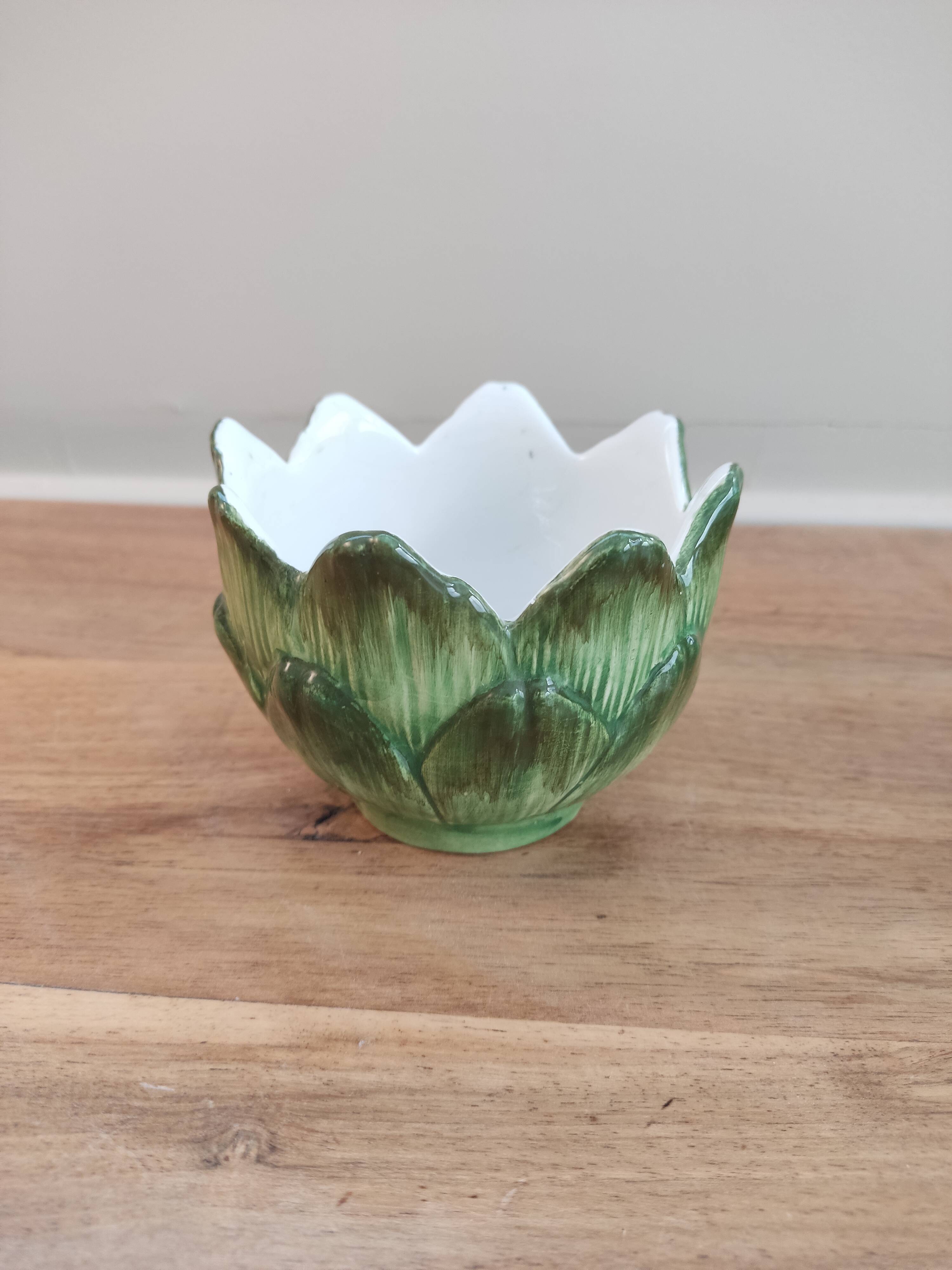 Duo of artichoke-shaped pots