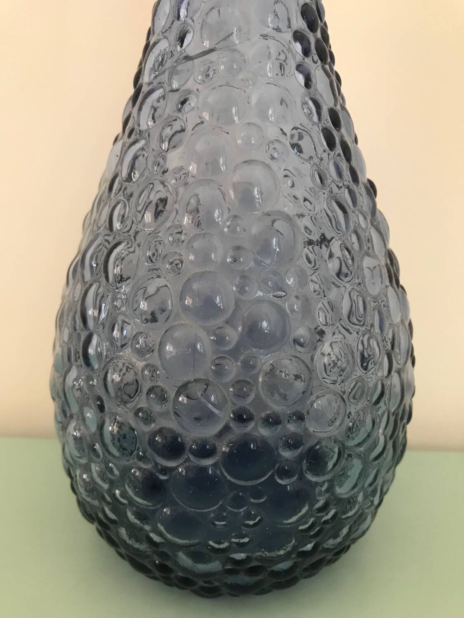 Carafe empoli violet mauve petits bulles hobnail