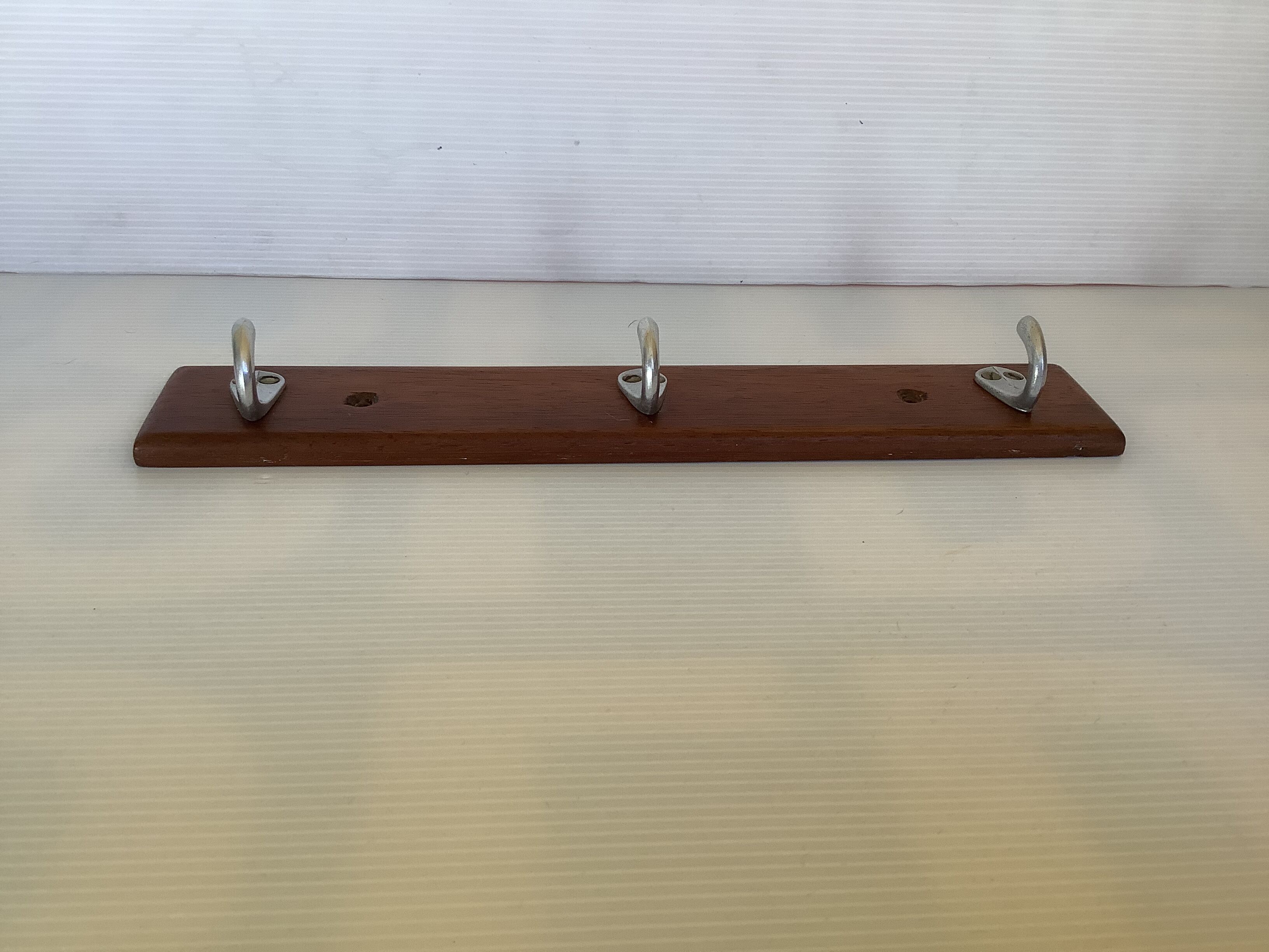 Wooden tea towel holder with 3 hooks