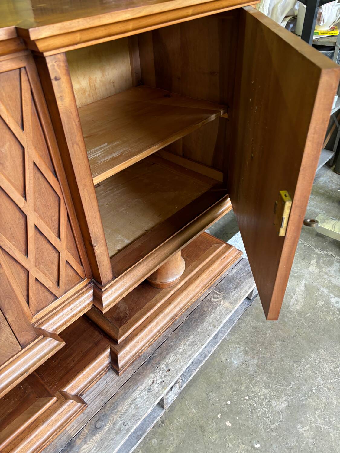 Buffet Art Déco en noyer, 1930