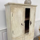 1900 pine pantry