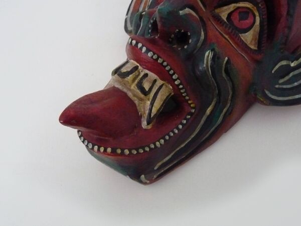 Art populaire mexicain masque diable en bois sculpté avec corne