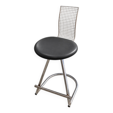 Mirima stool