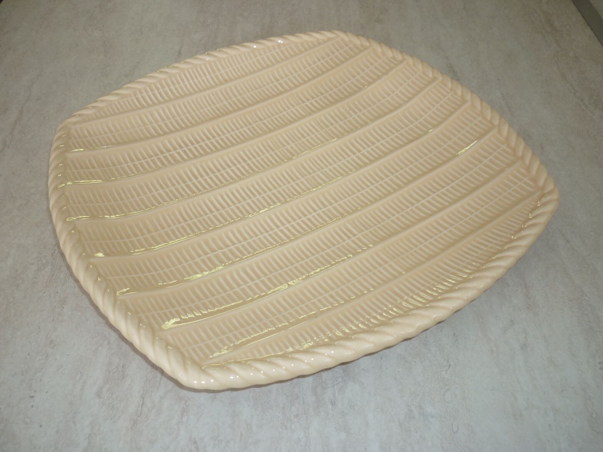 Presentation dish