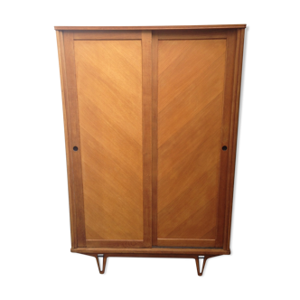Armoire portes coulissantes