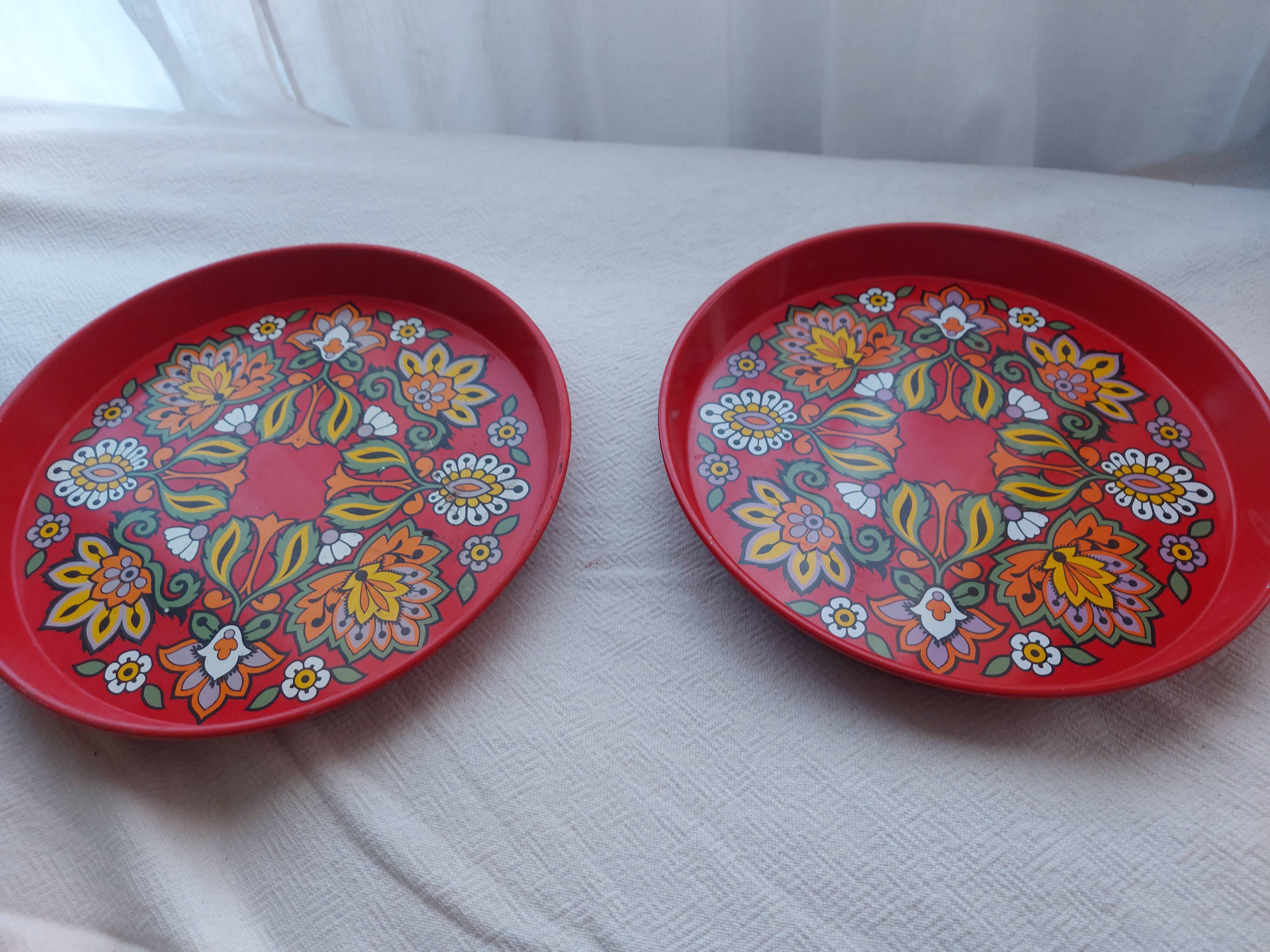 Deux plateaux vintages MTM ( England )