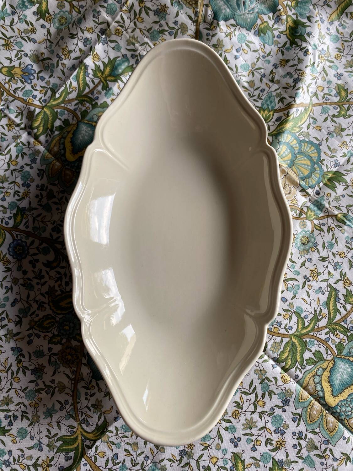 Grand ravier en porcelaine Wedgwood