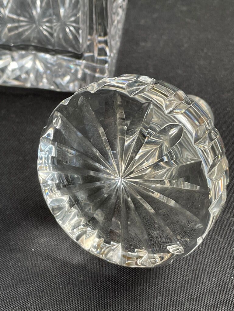 Alcohol decanter in blown and cut crystal Empire style XXth
