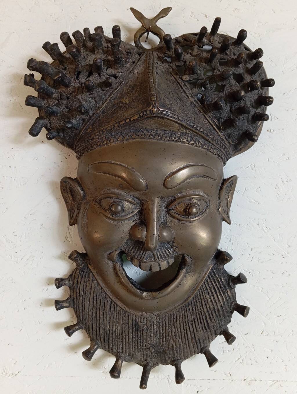 Large bronze Bamoun mask