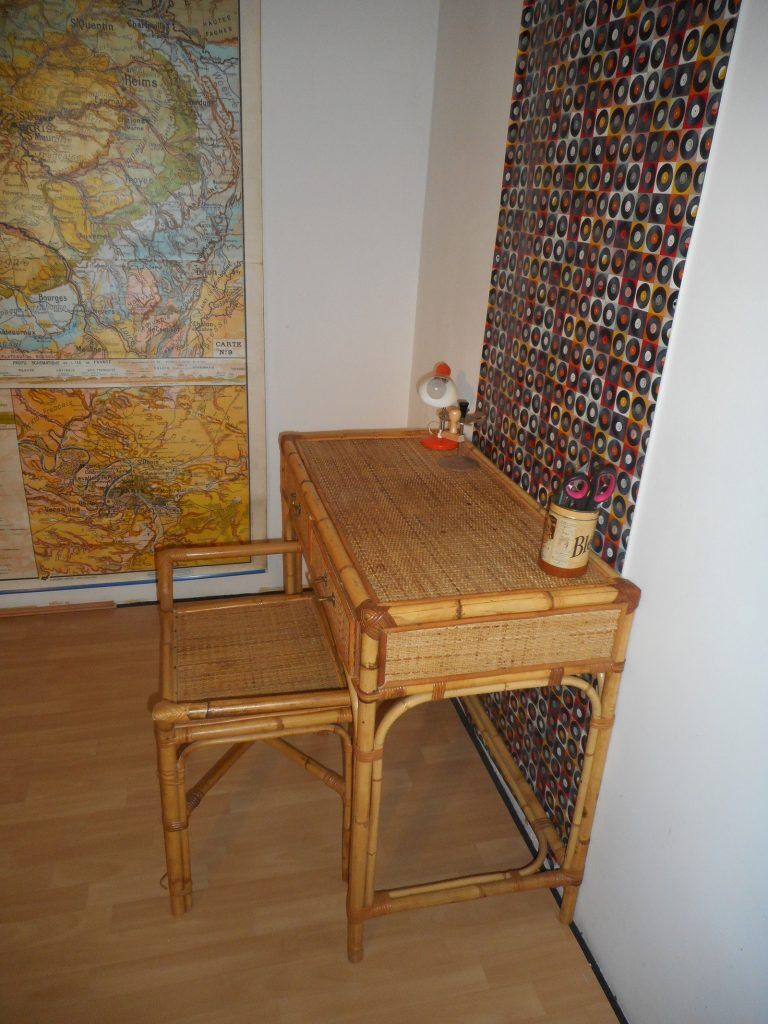 Bureau en rotin avec son assise