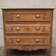 Ancienne commode trois tiroirs en chêne massif brut