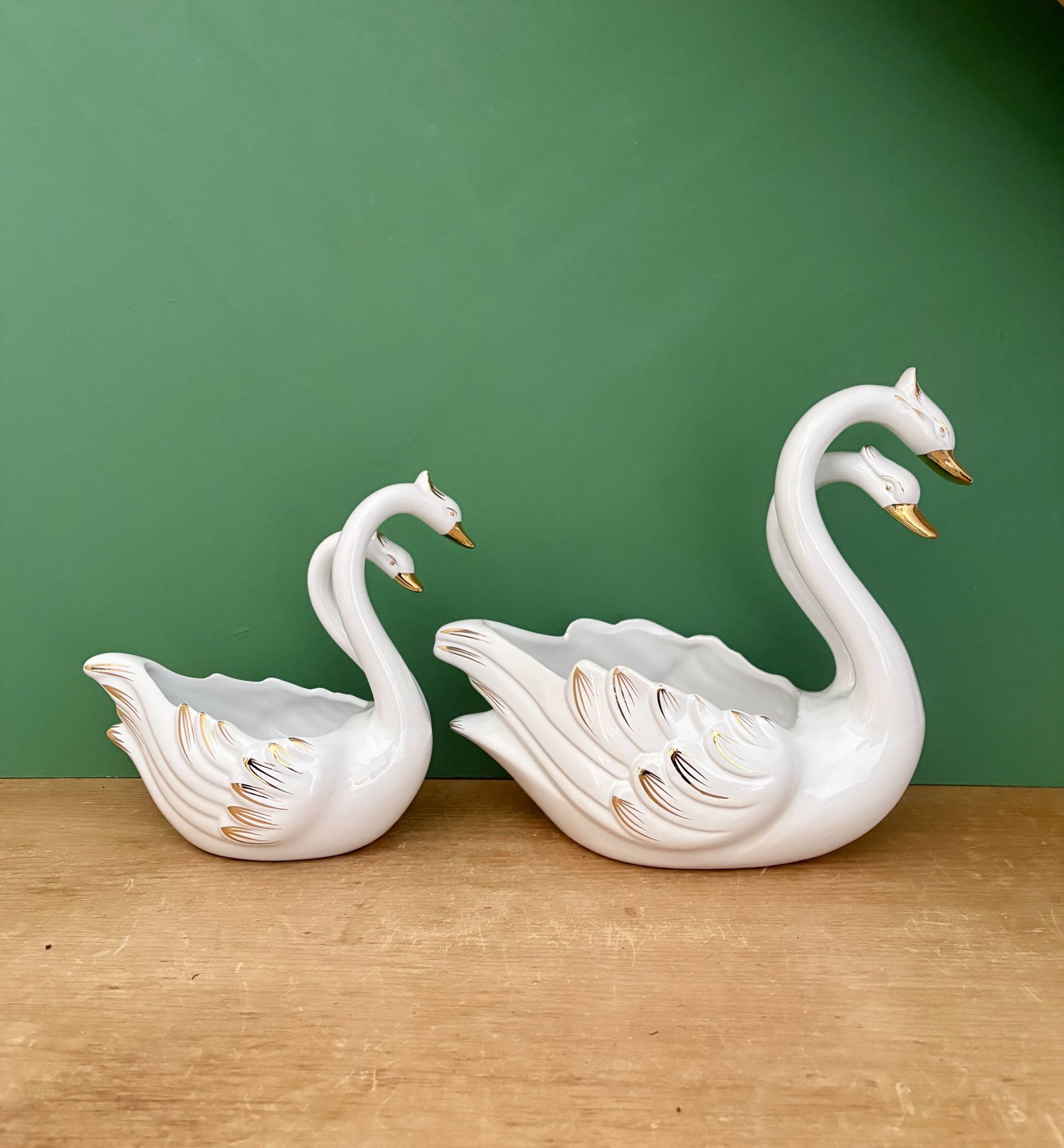 Pair of vintage cache pots - Ceramic swans