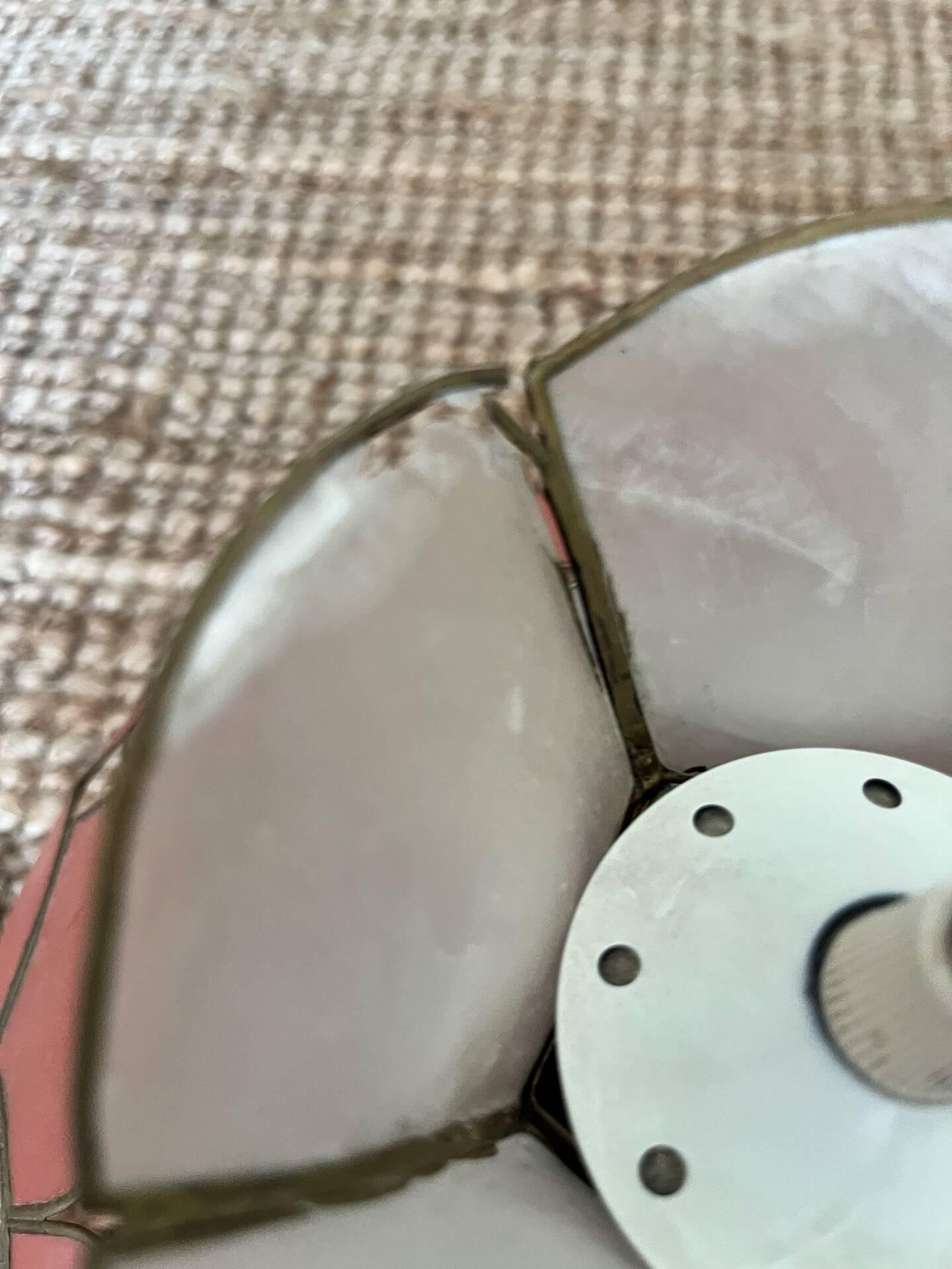Mother-of-pearl pendant