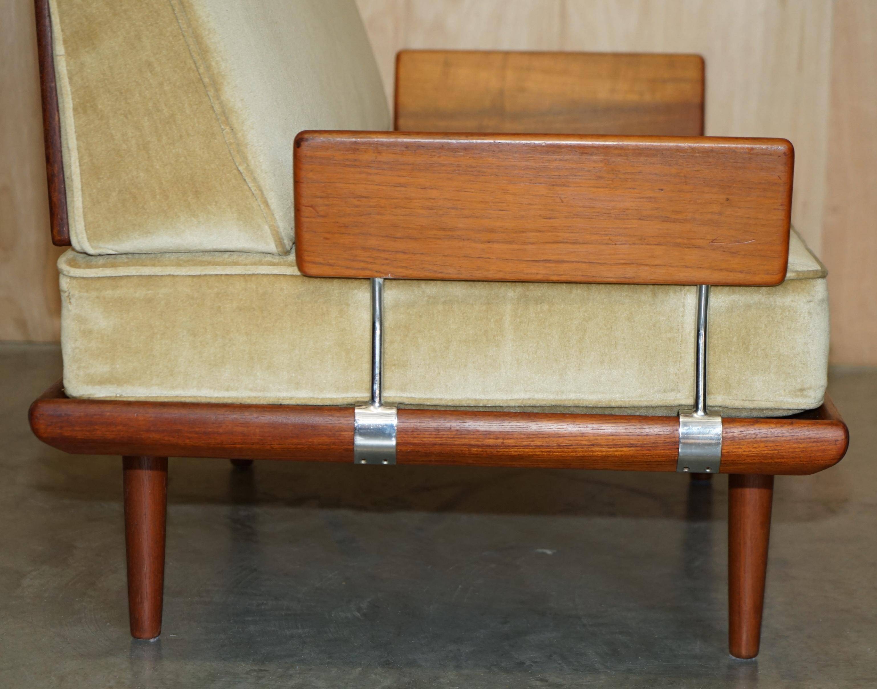 Mid Century Modern canapé by Peter Hvidt and Orla Mølgaard Nielsen for France & Son