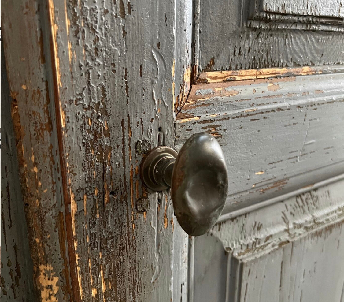 Armoire peinte c 1880