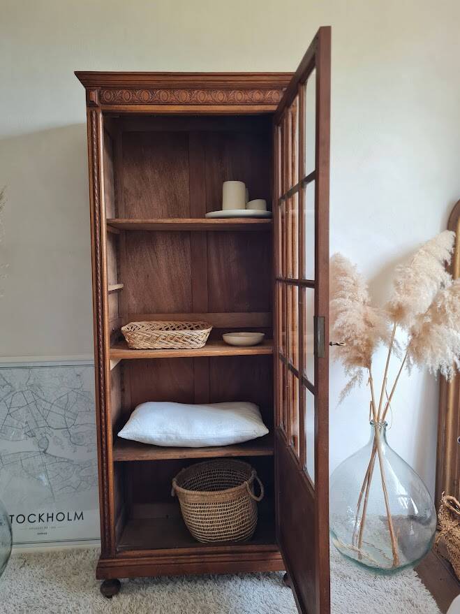 Antique Parisian glass cabinet - bonnet-maker type