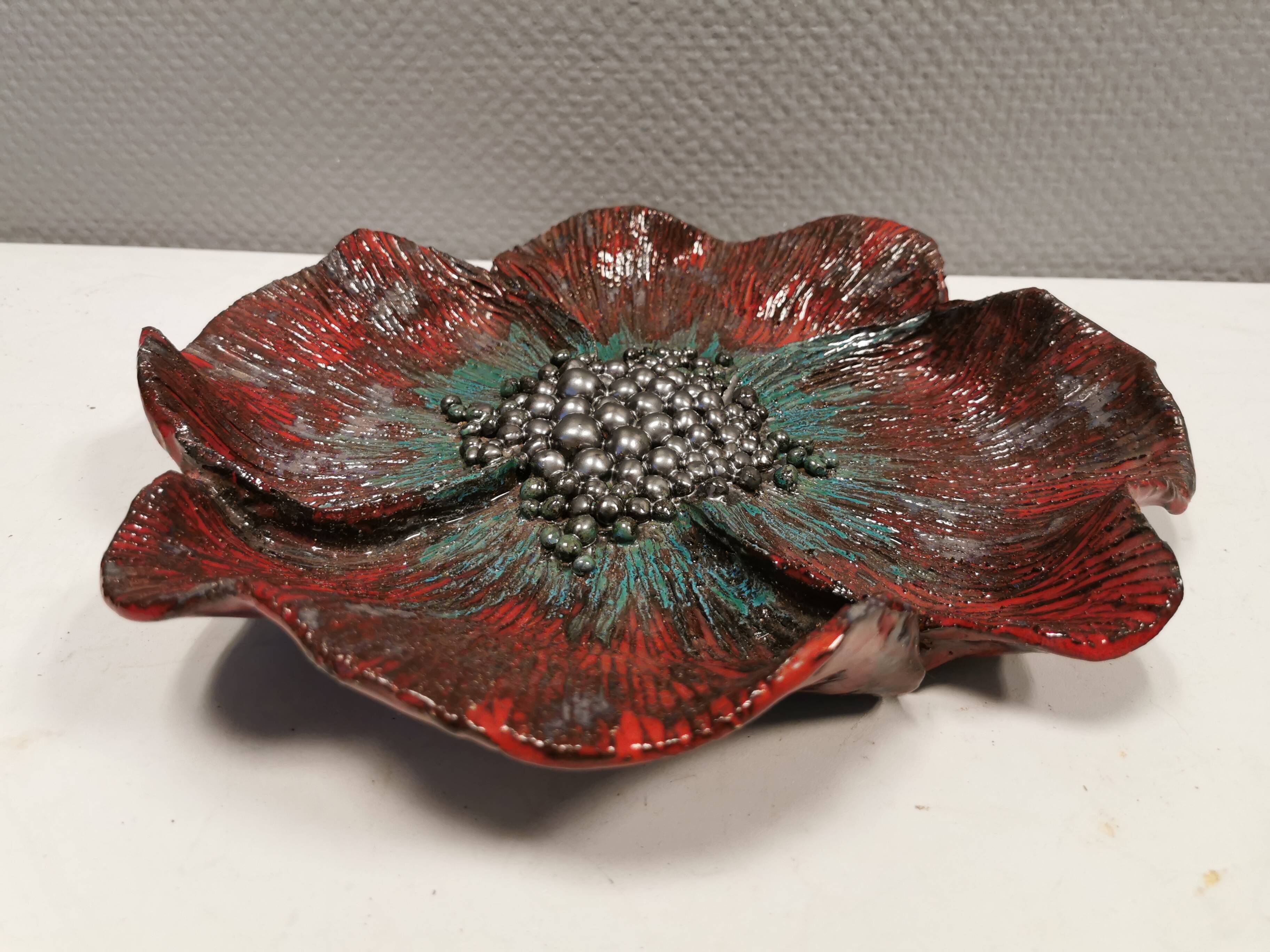 Earthenware dish, in beautiful partial glaze. Made by Sloth keramik Danamrk 1978