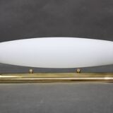 Applique murale en laiton et verre opalin Art Déco, Italie, années 1940.