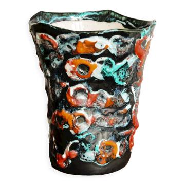 Vase en faïence, rocaille de l'océan
