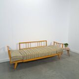 Uitschuifbare slaapbank met kussens, zitbank