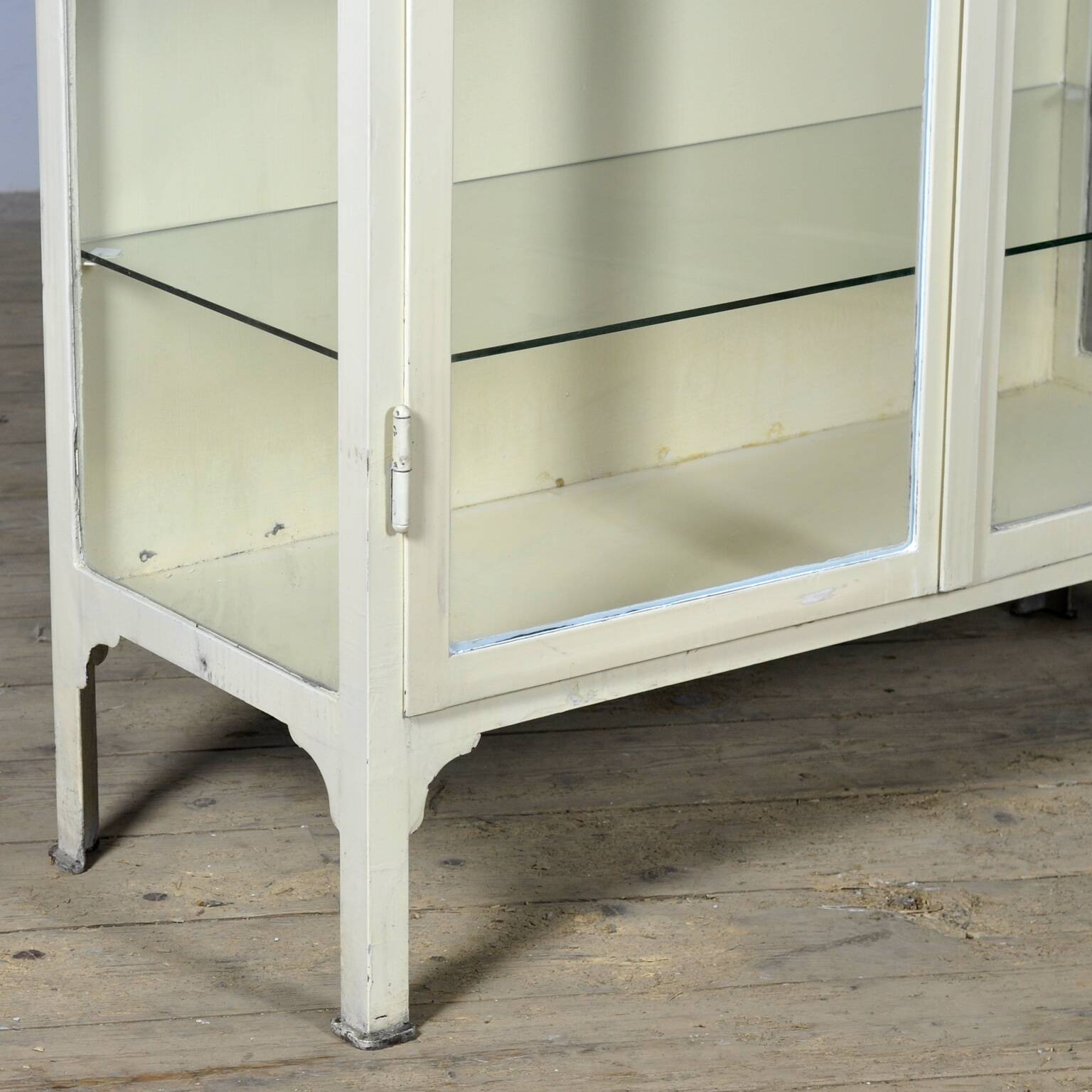 Vintage medical cabinet, 1930s