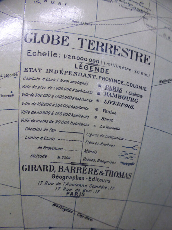 Globe terrestre des années 1930 Girard Barrère et Thomas