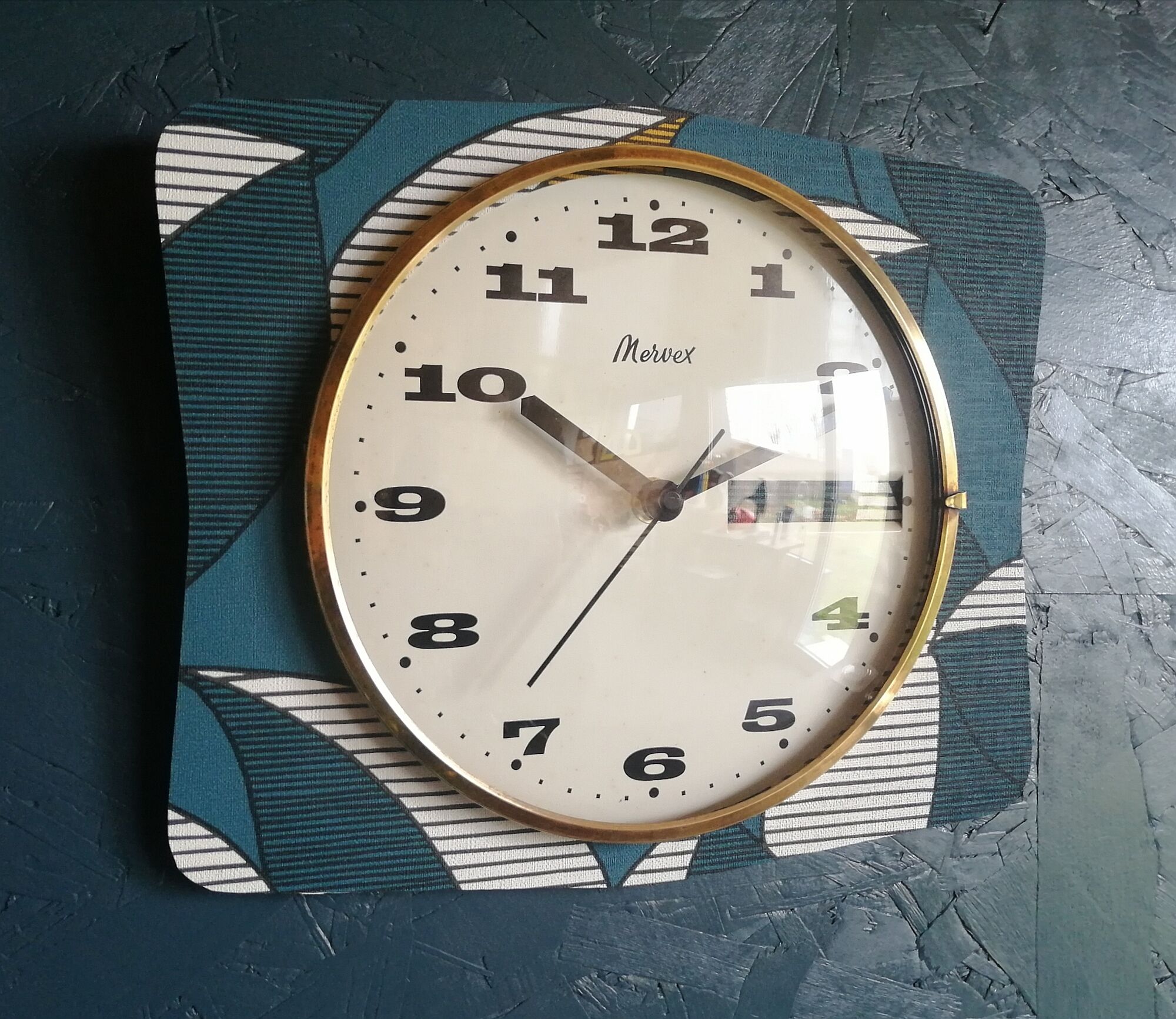 Vintage clock silent wall clock "Mervex blue white"