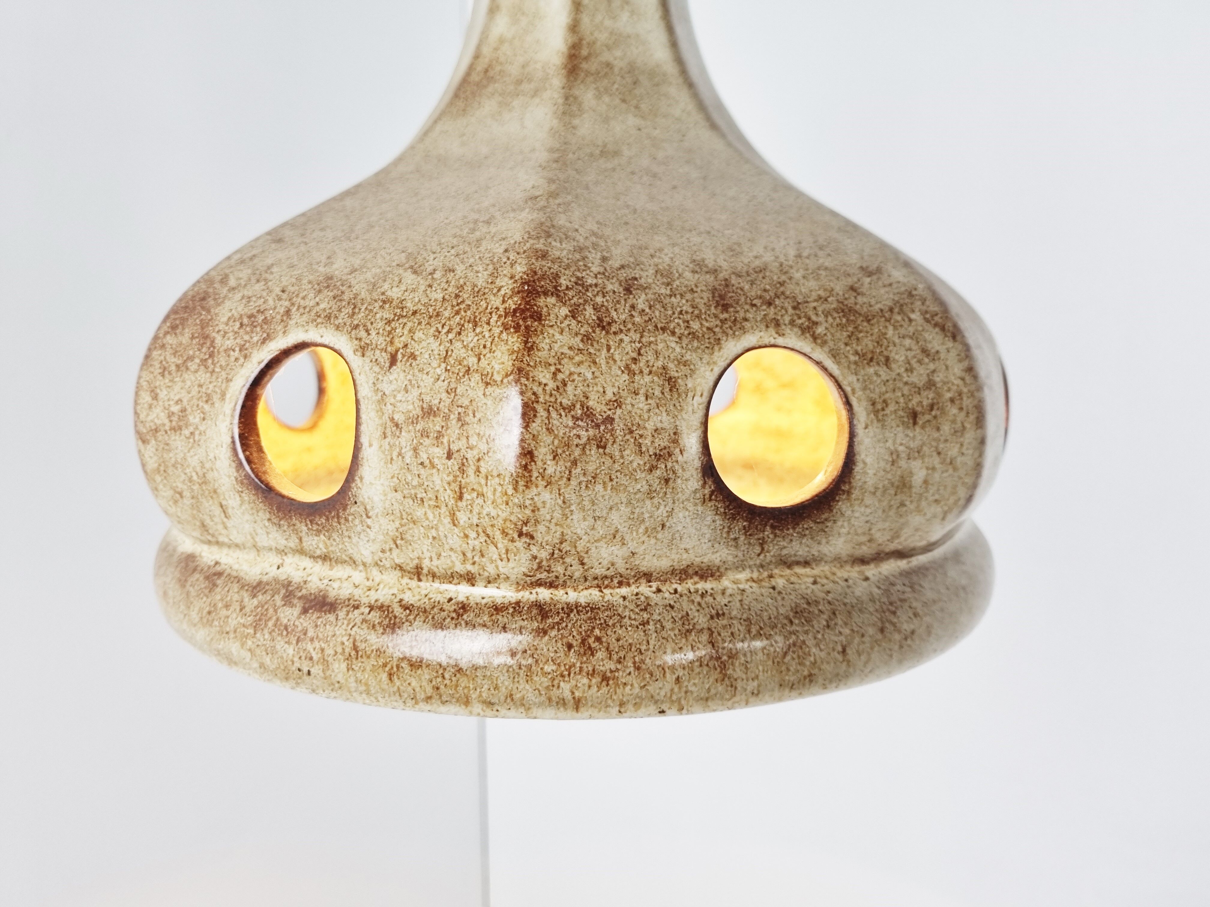 Suspension en céramique, années 1960