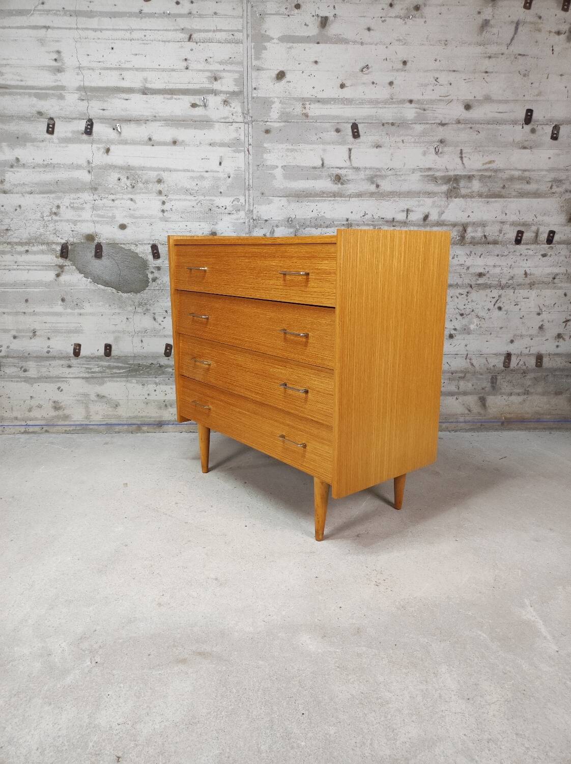 Vintage chest of drawers