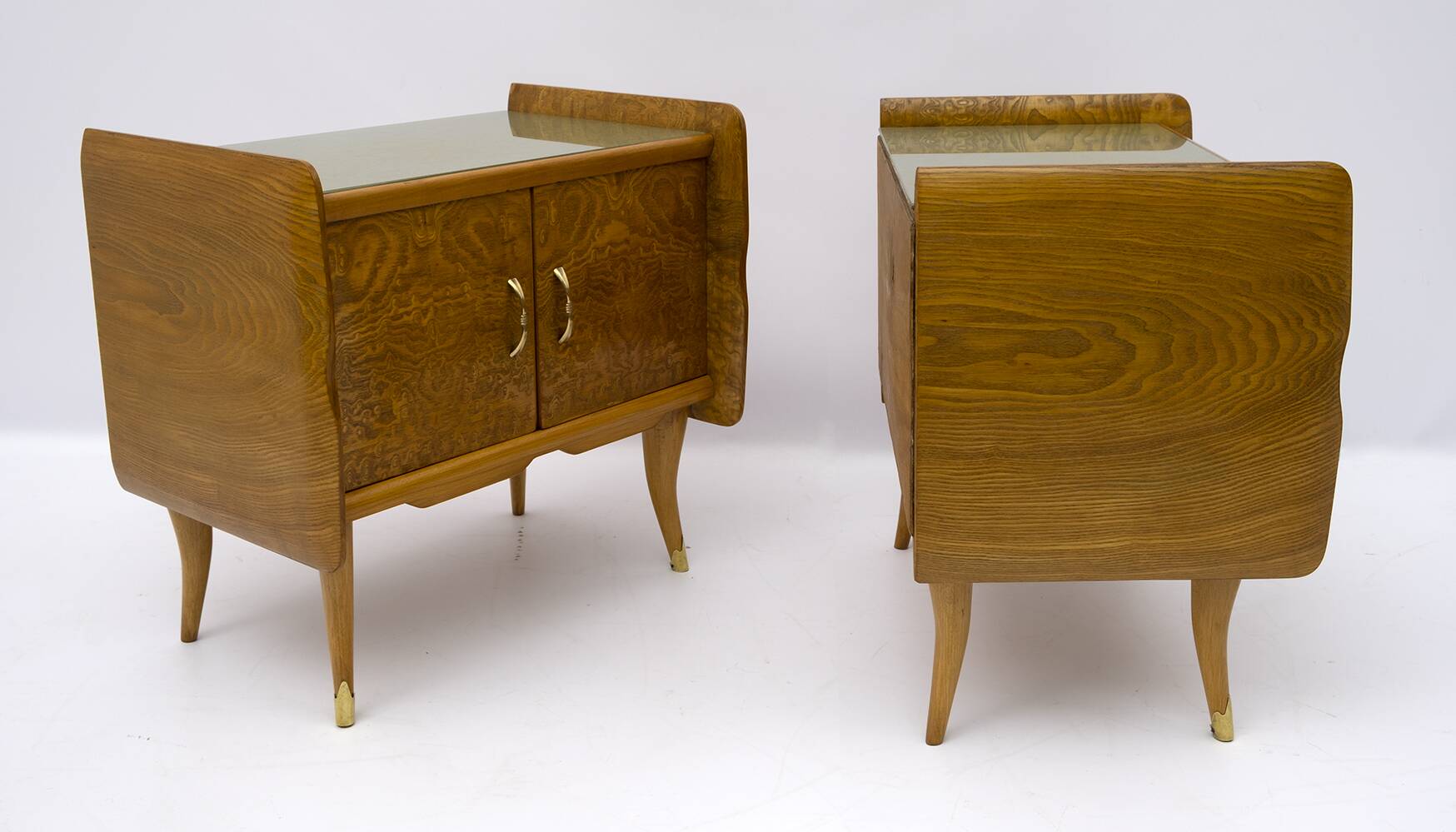Pair of Art Deco Italian Bedside Tables White Ash Briar, 1920s