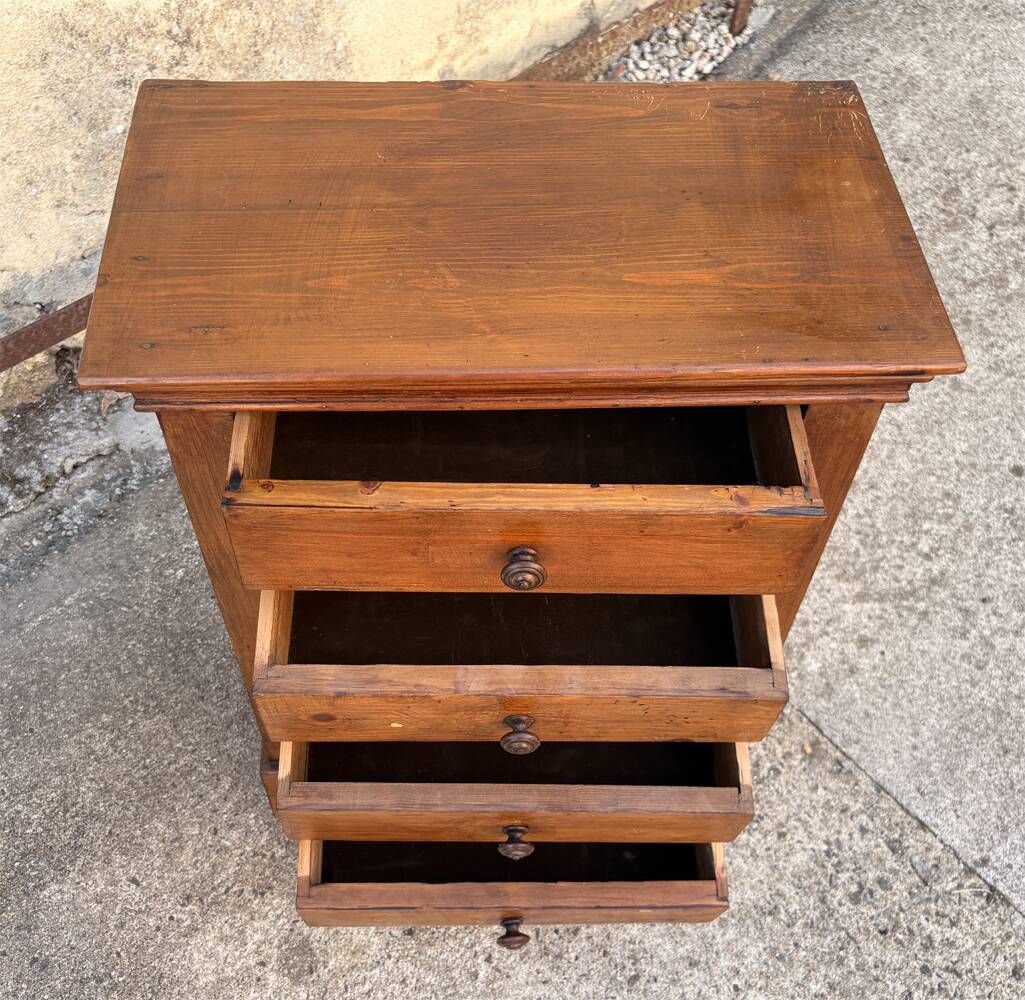 Small workshop cabinet with four drawers, mahogany finish and lined interiors.
