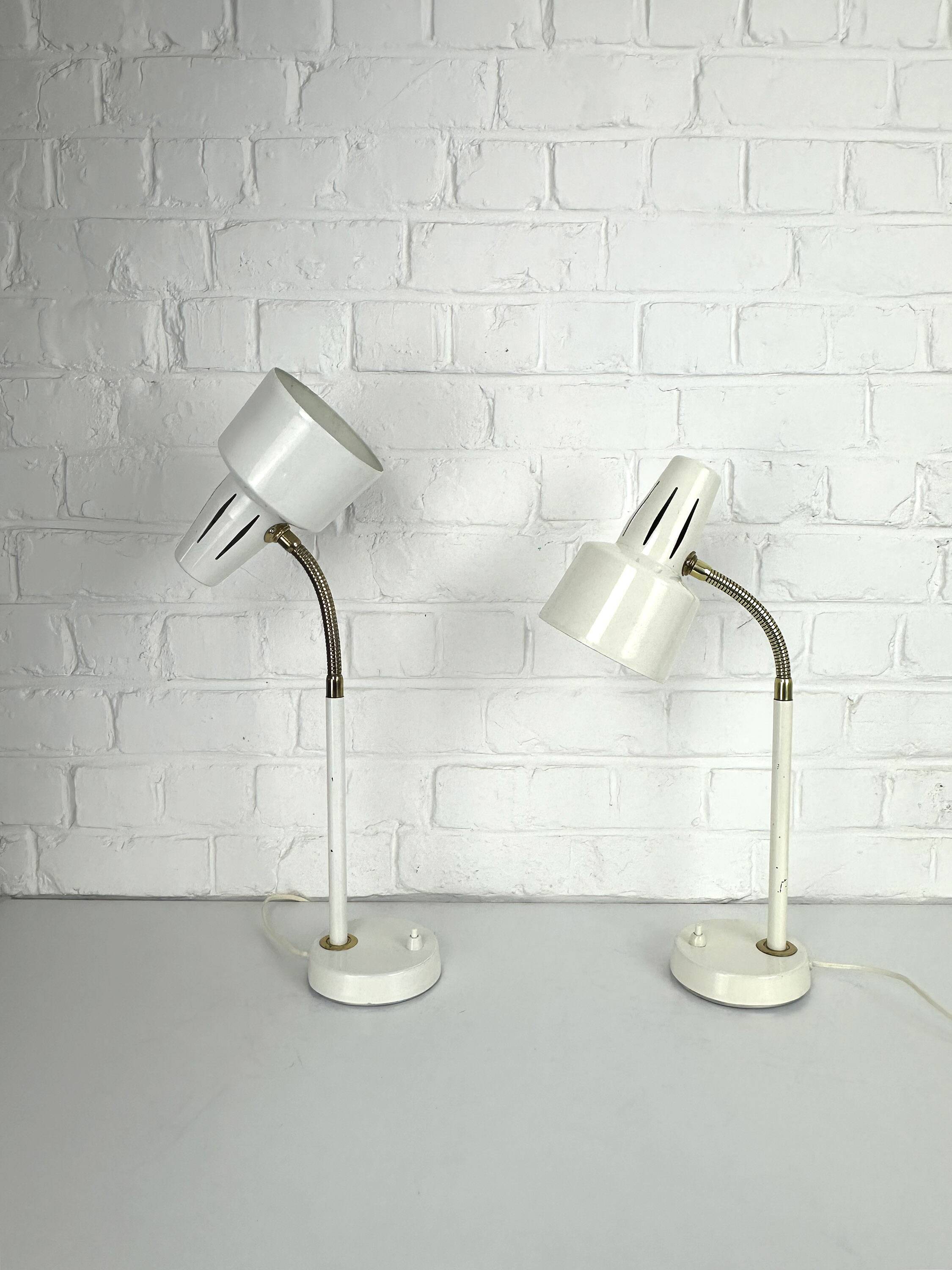 Pair of BJS desk lamps in white lacquered steel and brass – Sweden 1960s