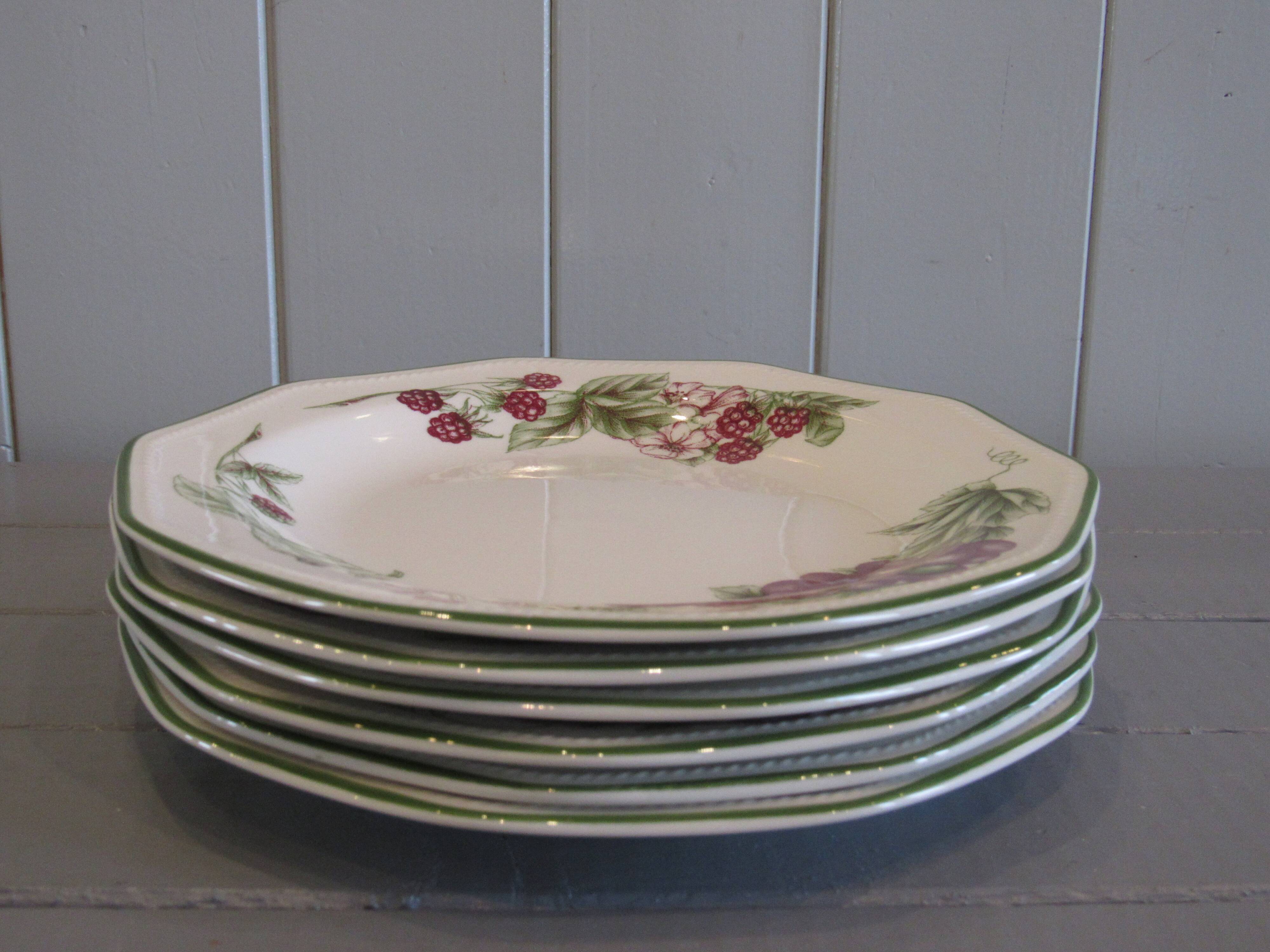 Set of 6 dessert plates Churchill the Chartwell collection