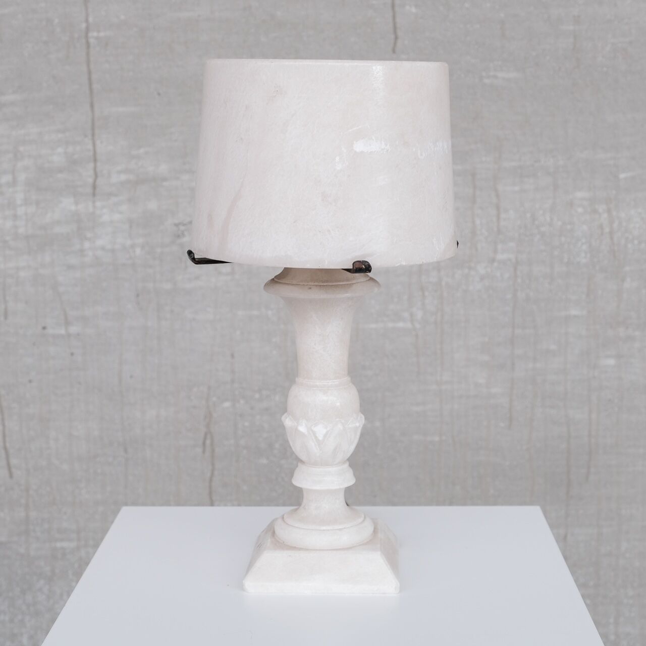 Alabaster french mid-century table lamp