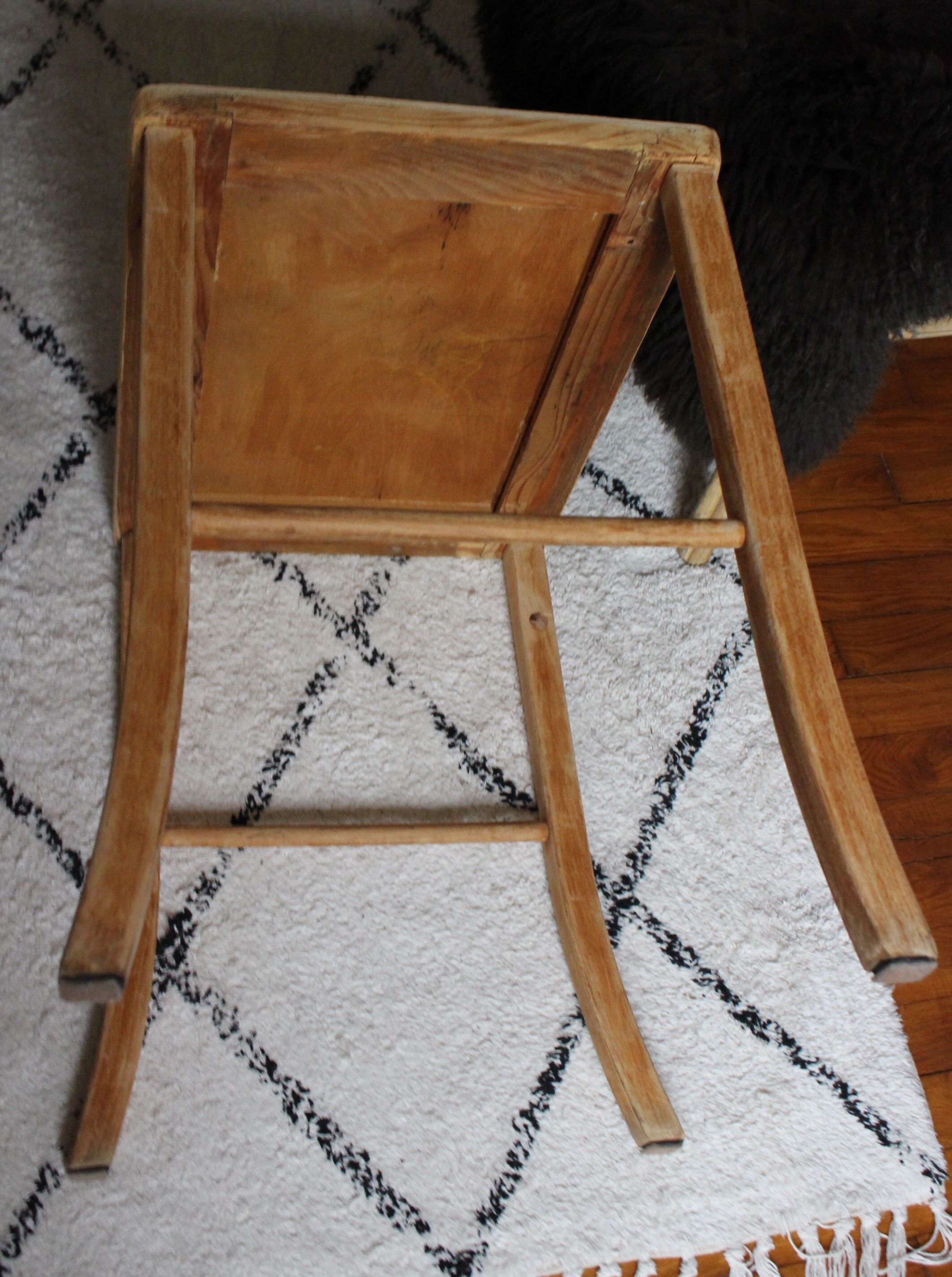 Children's desk wooden