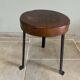 Tabouret tripode brutaliste