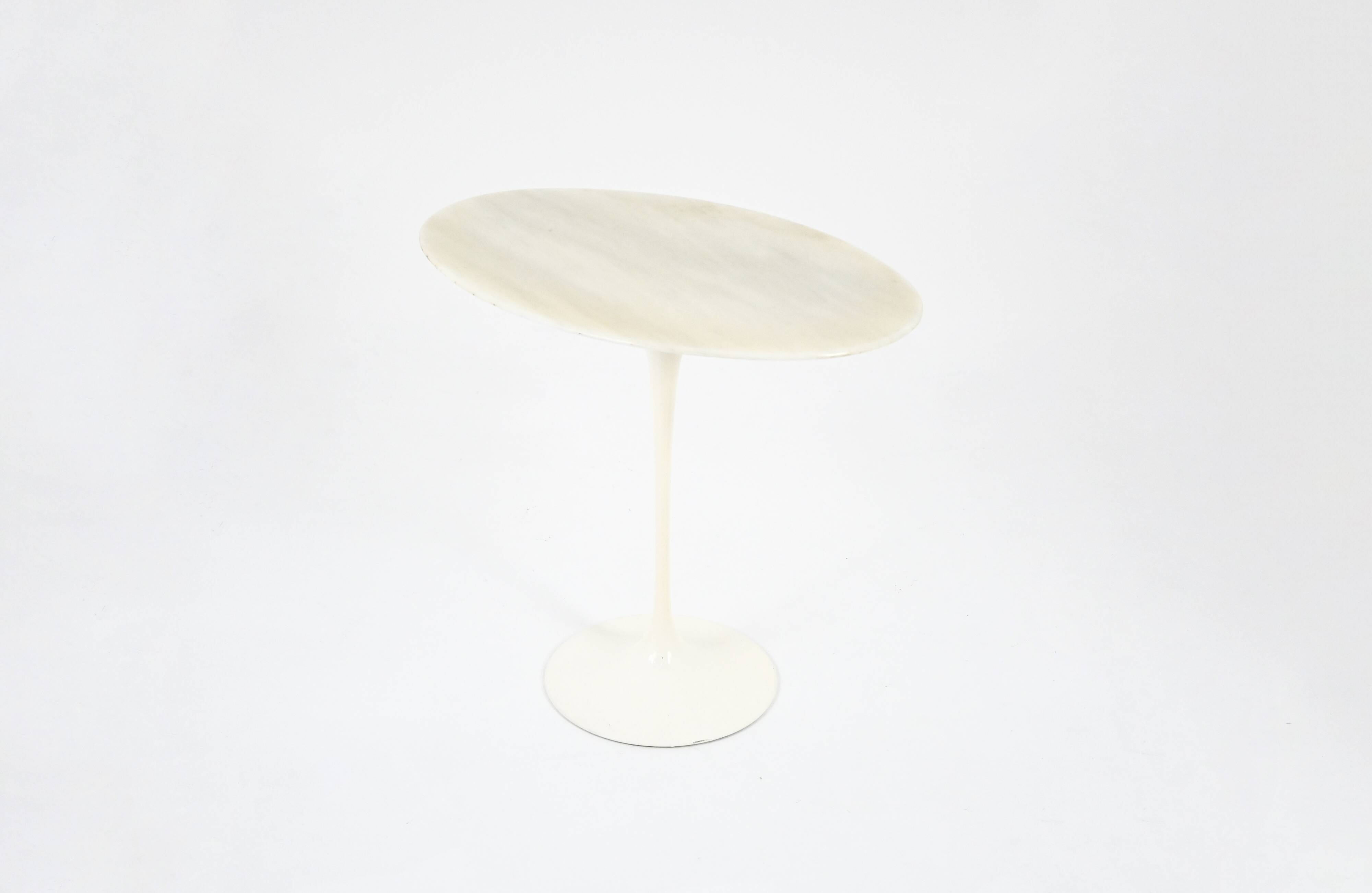 Oval side table by Eero Saarinen for Knoll International, 1960s