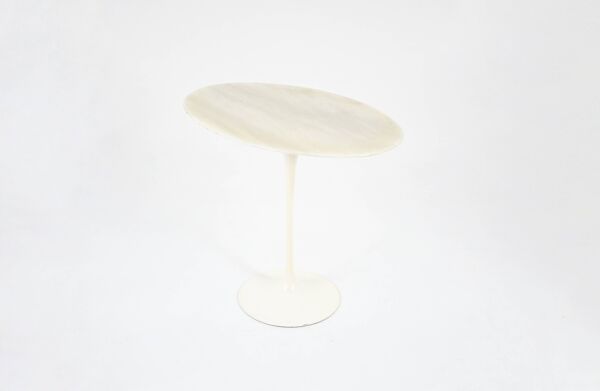 Table d'appoint ovale par Eero Saarinen pour Knoll International, 1960s
